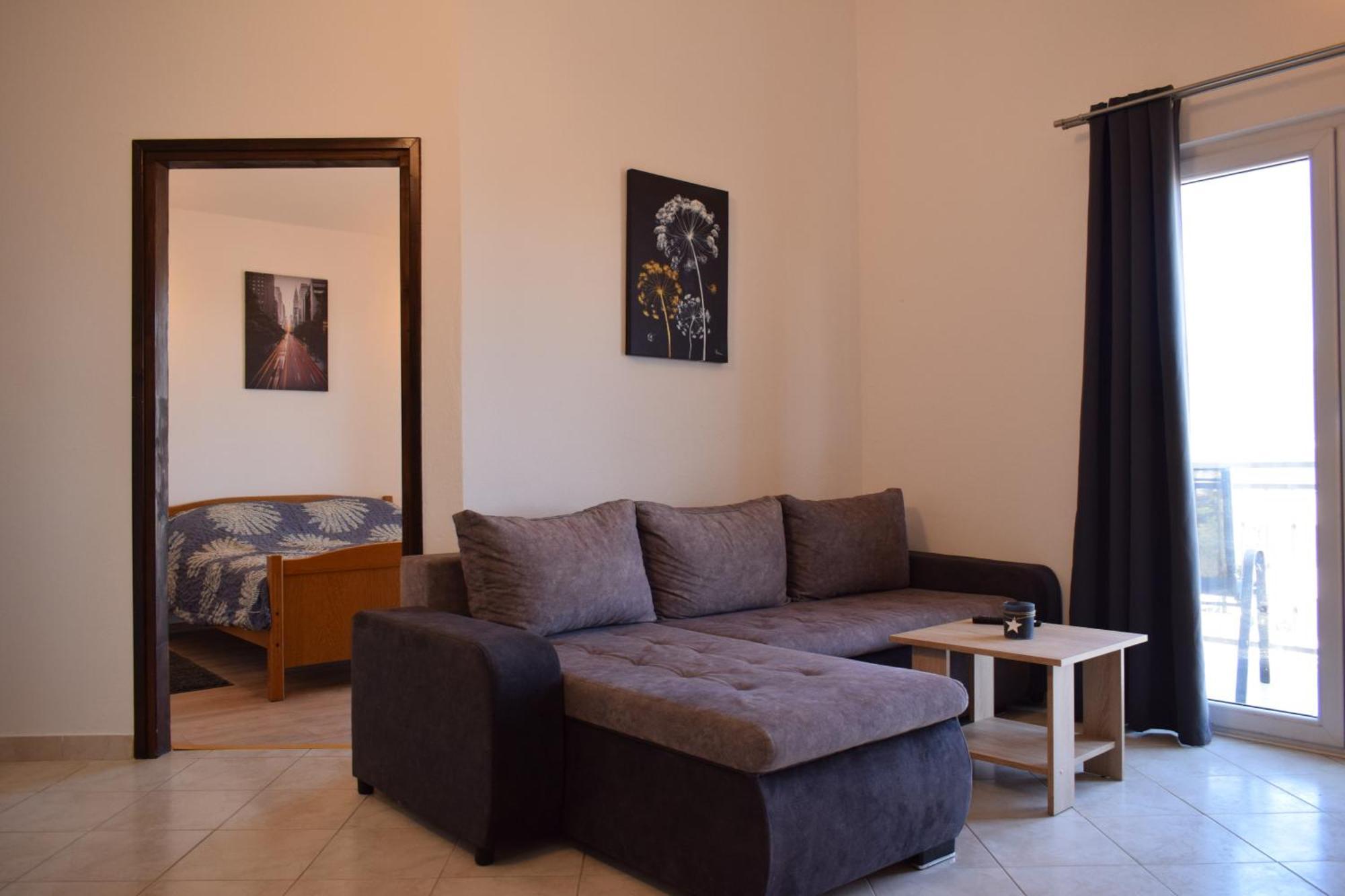 Calypso Apartment *